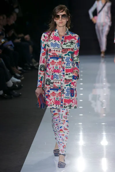 Look 2